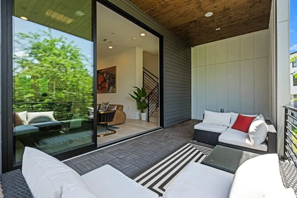 4903 Stella Link Path Austin TX 78741