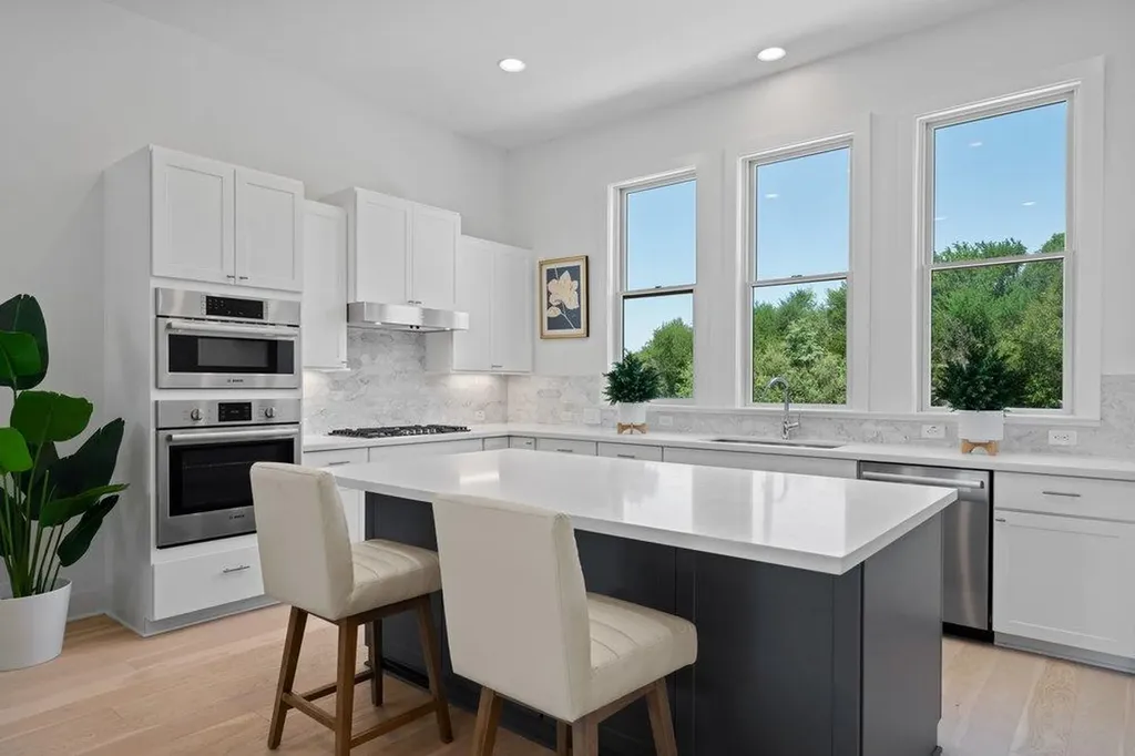 4903 Stella Link Path Austin TX 78741