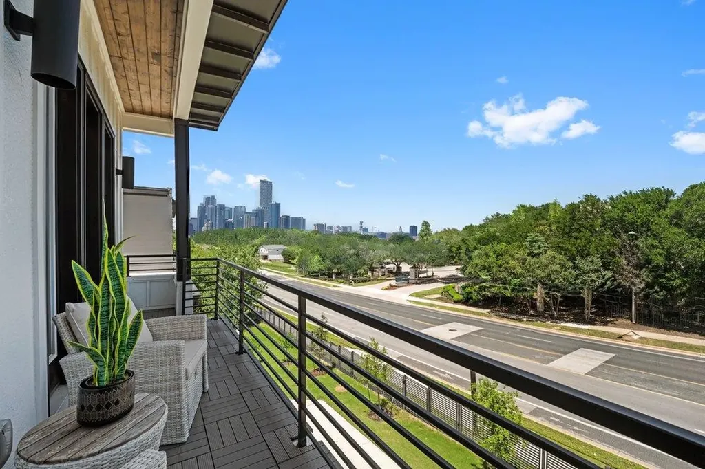 4903 Stella Link Path Austin TX 78741