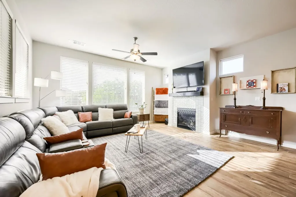 621 Rancho Sienna Loop Georgetown TX 78628