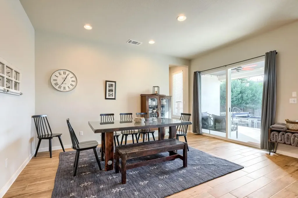 621 Rancho Sienna Loop Georgetown TX 78628