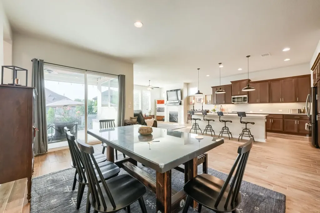 621 Rancho Sienna Loop Georgetown TX 78628