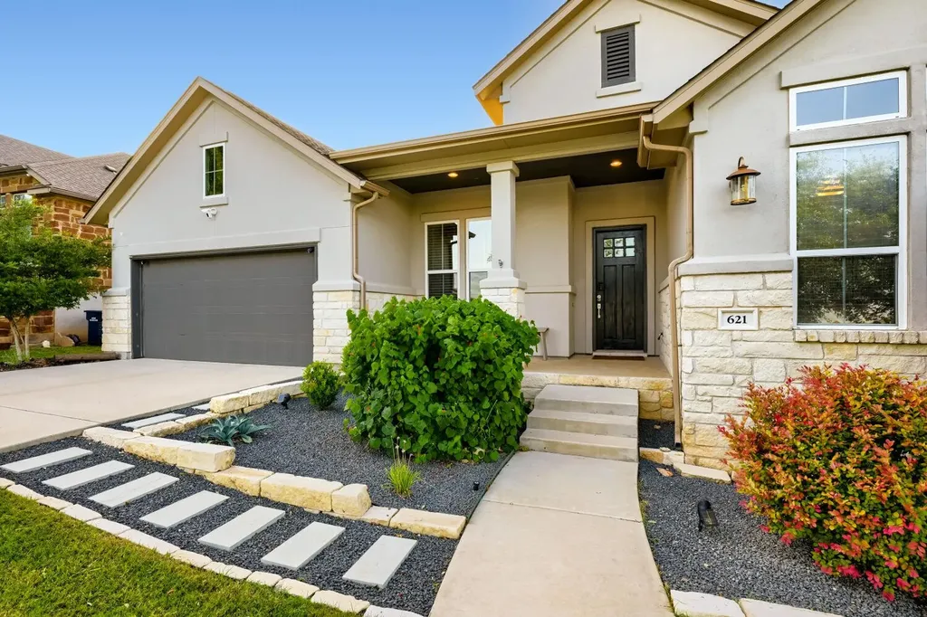 621 Rancho Sienna Loop Georgetown TX 78628