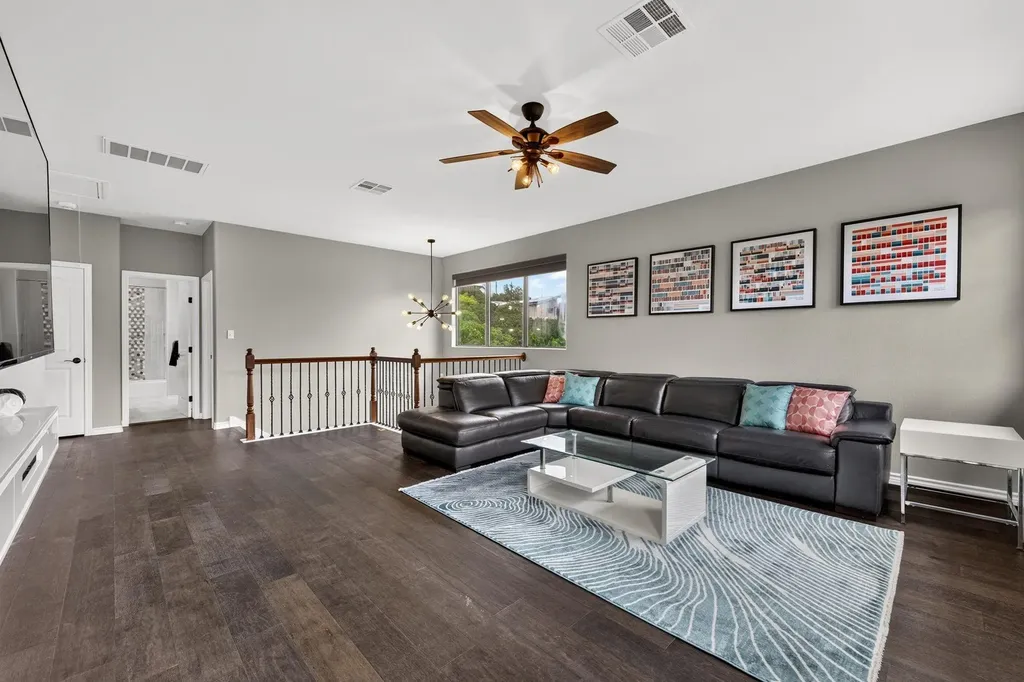 2801 Manitou Drive Austin TX 78734