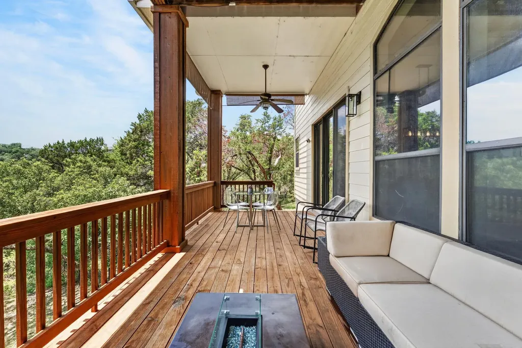 2801 Manitou Drive Austin TX 78734