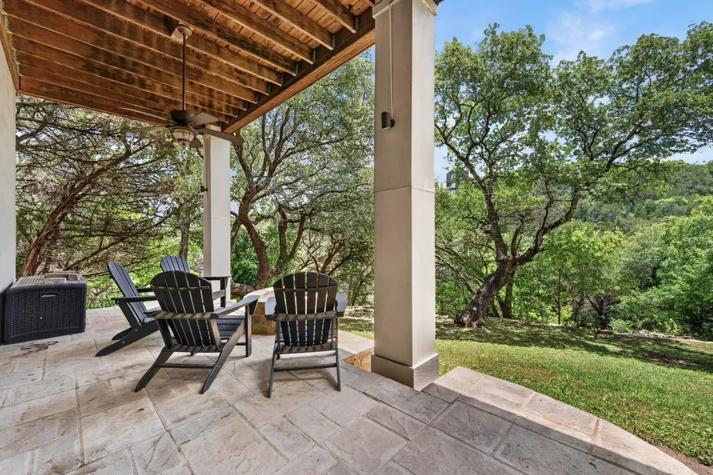 2801 Manitou Drive Austin TX 78734