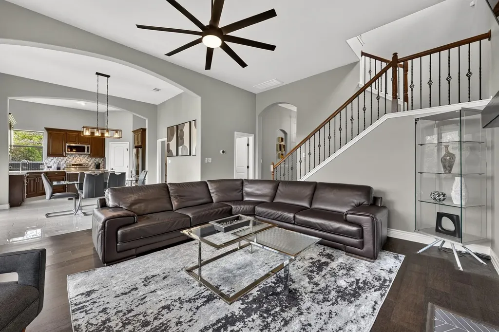 2801 Manitou Drive Austin TX 78734