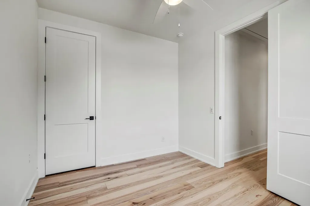 4127 E 12th Street Austin TX 78721