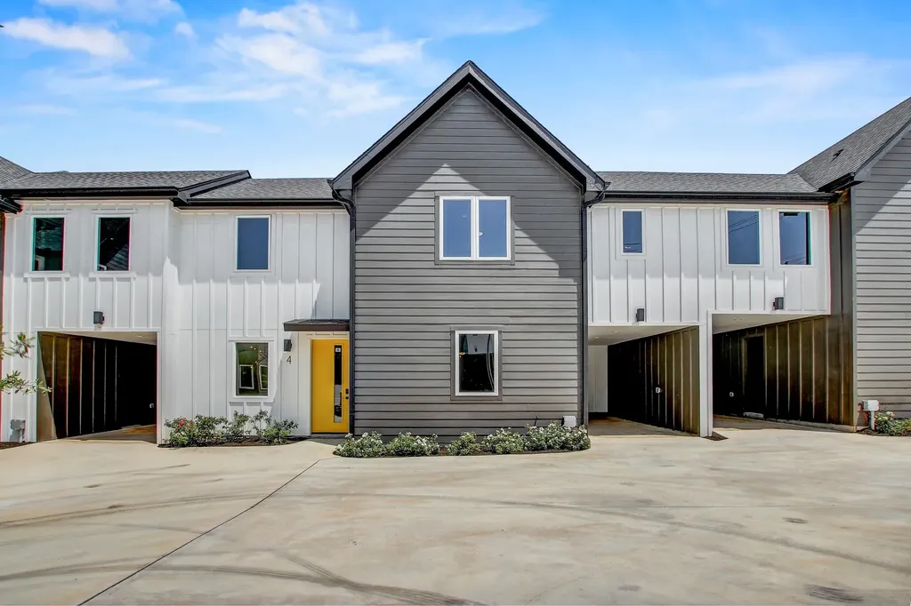 4127 E 12th Street Austin TX 78721