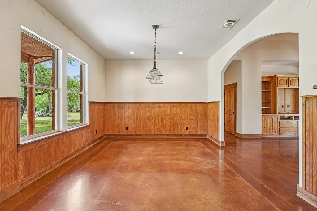290 Miss Donna Lane Dripping Springs TX 78620