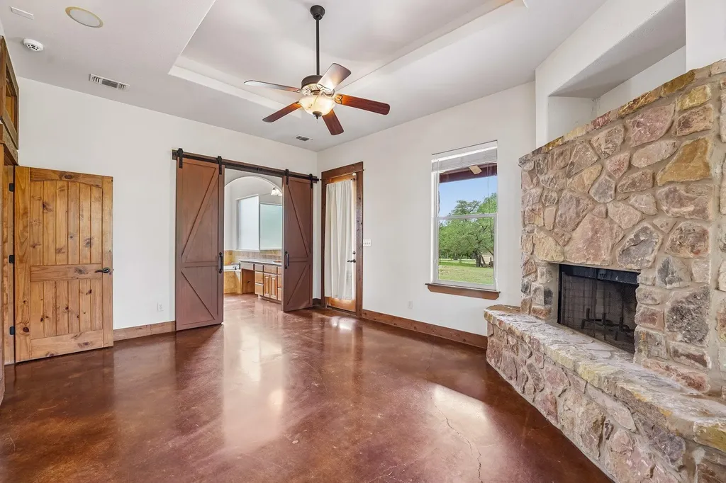 290 Miss Donna Lane Dripping Springs TX 78620