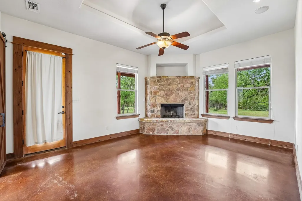 290 Miss Donna Lane Dripping Springs TX 78620