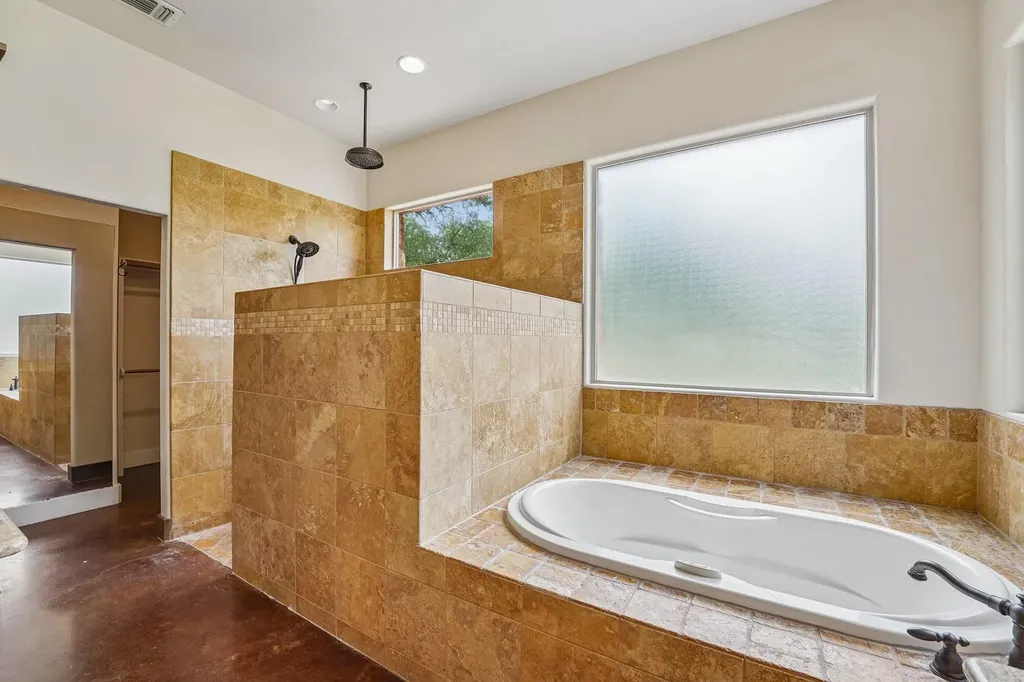 290 Miss Donna Lane Dripping Springs TX 78620