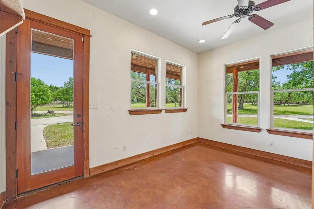 290 Miss Donna Lane Dripping Springs TX 78620