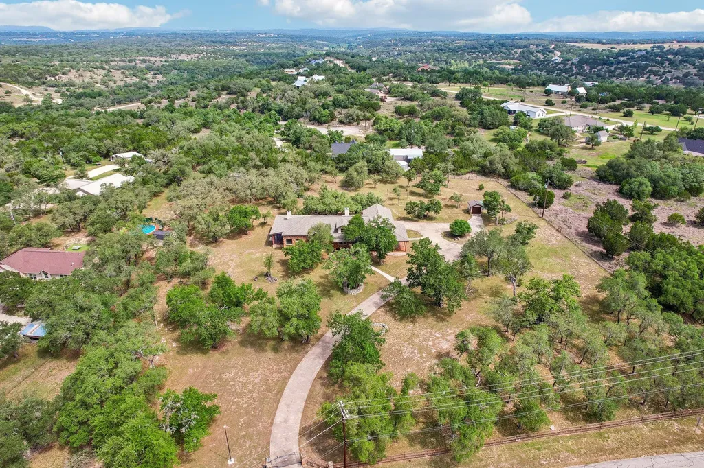 290 Miss Donna Lane Dripping Springs TX 78620