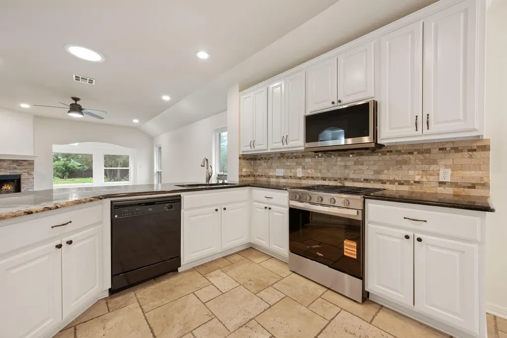 8113 Campeche Bay Place Round Rock TX 78681