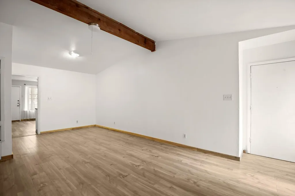 5402 Brompton Circle Austin TX 78745