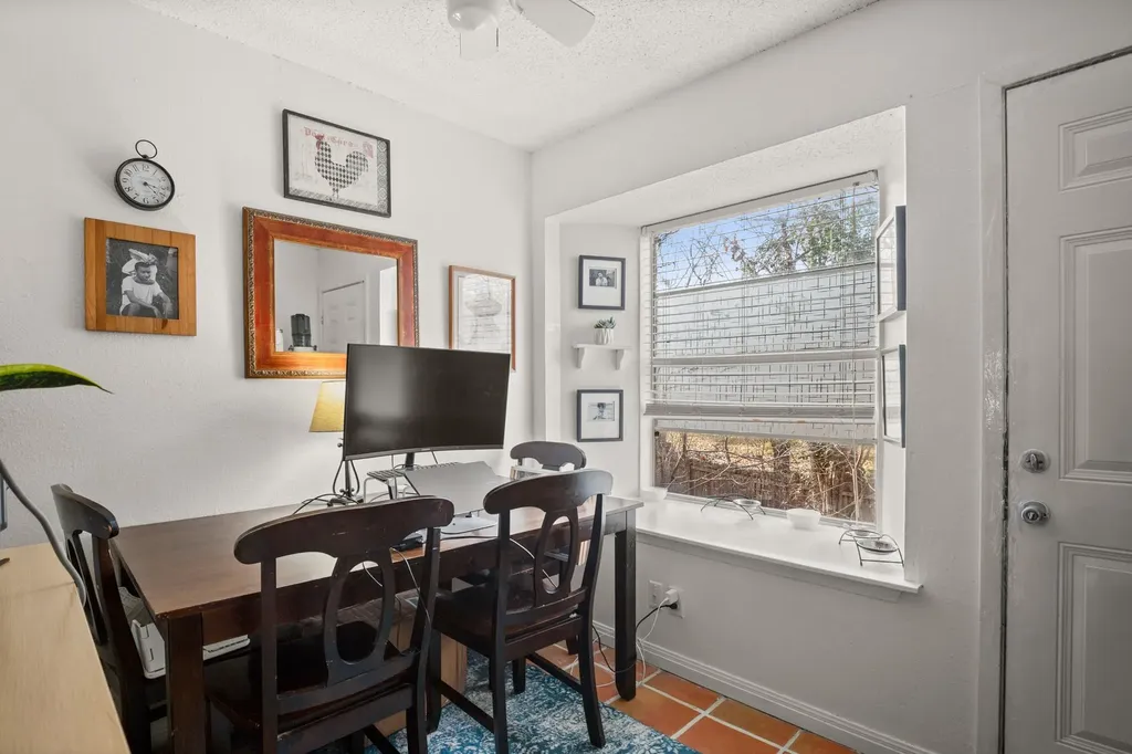 5402 Brompton Circle Austin TX 78745