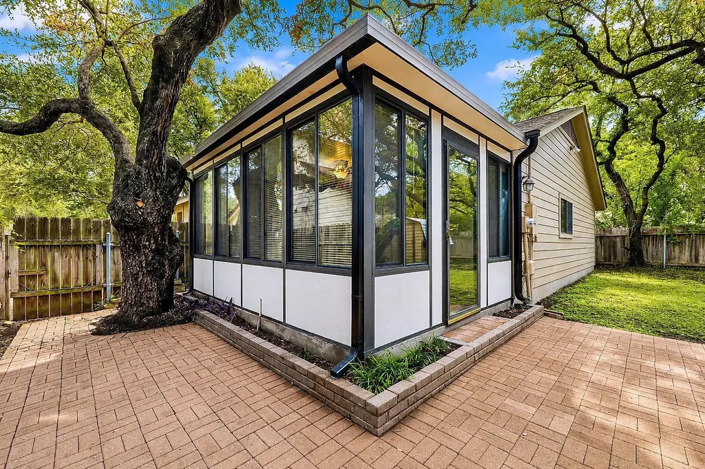 7003 Tesoro Trail Austin TX 78729