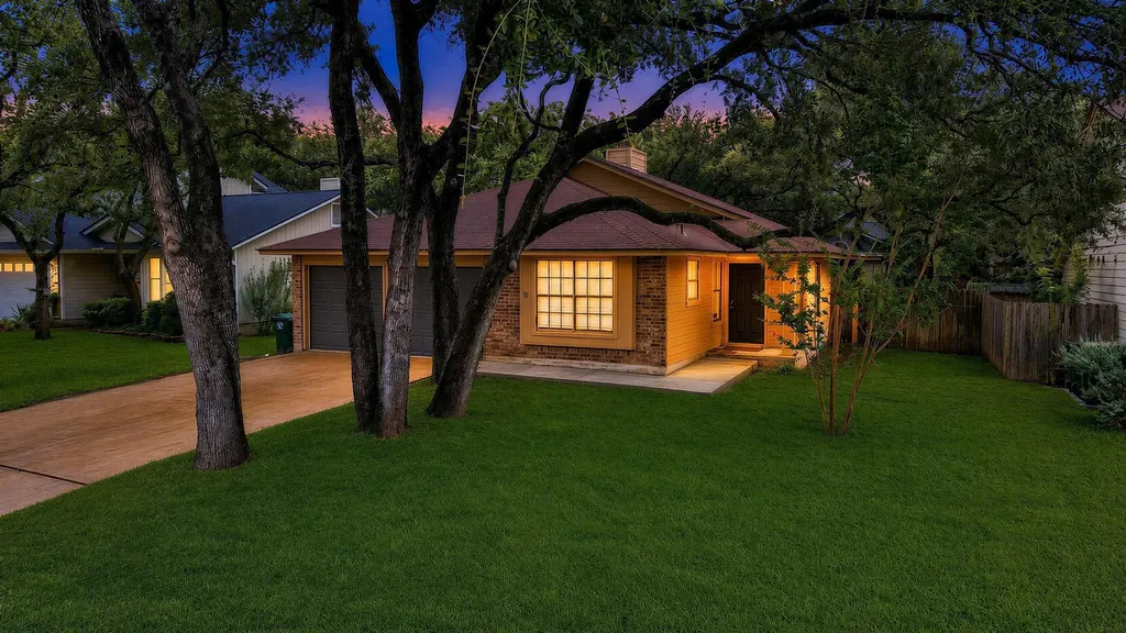 7003 Tesoro Trail Austin TX 78729