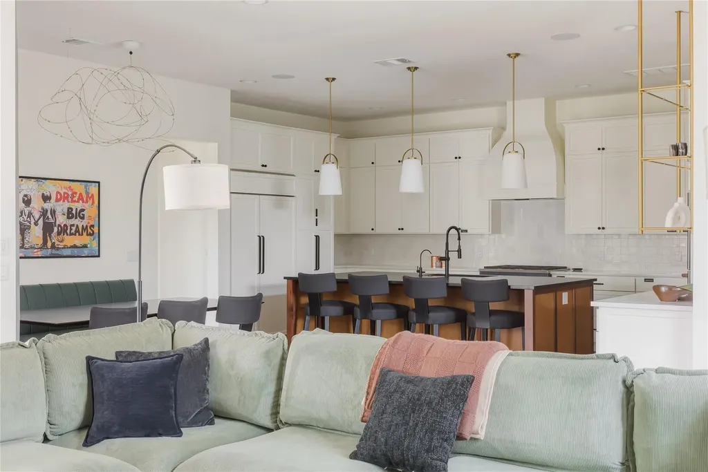705 W 10th Street Georgetown TX 78626