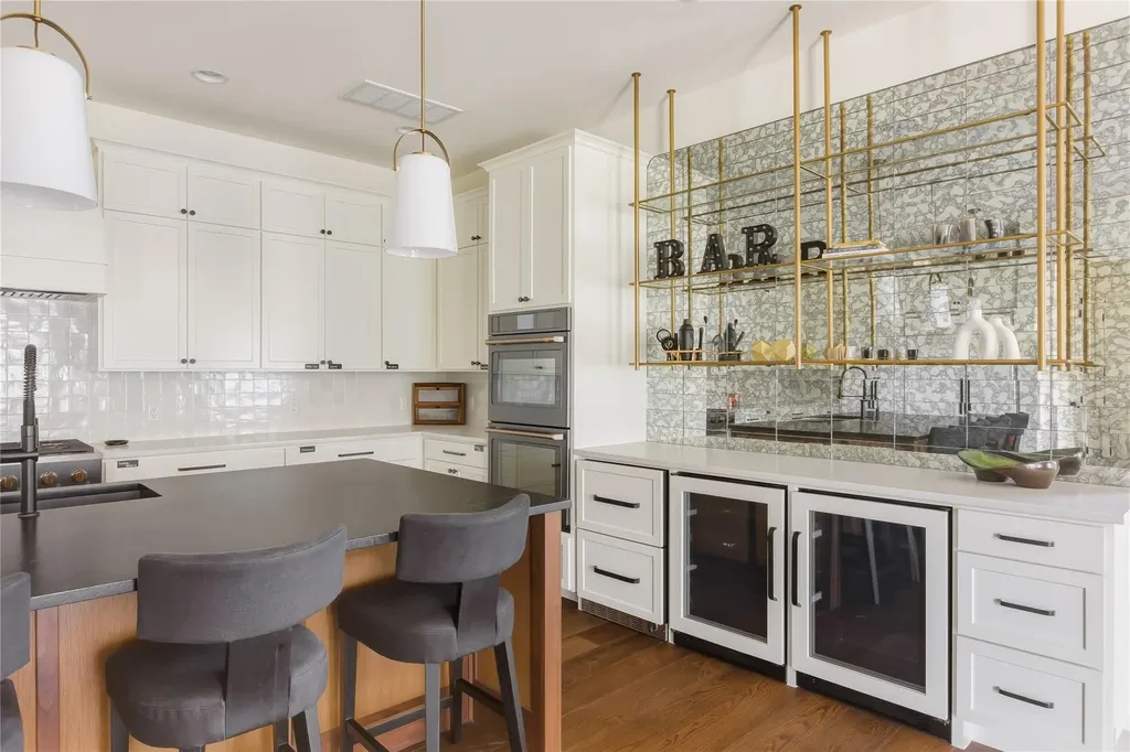 705 W 10th Street Georgetown TX 78626