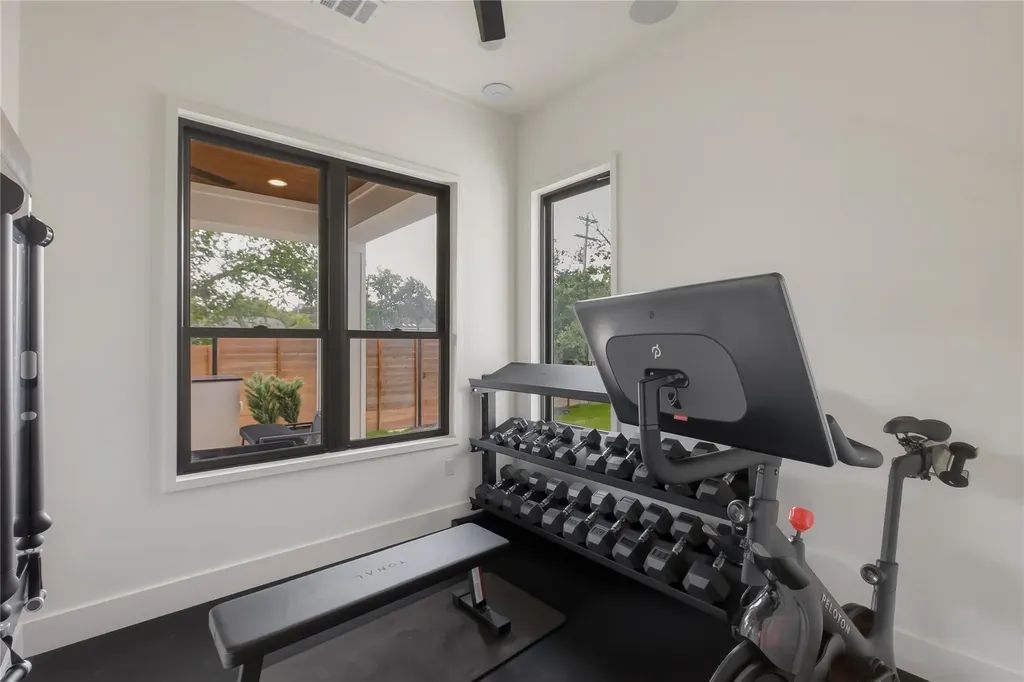 705 W 10th Street Georgetown TX 78626