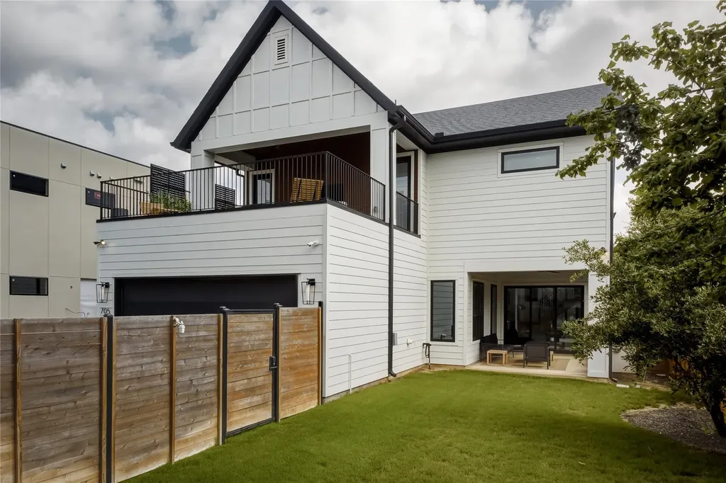 705 W 10th Street Georgetown TX 78626