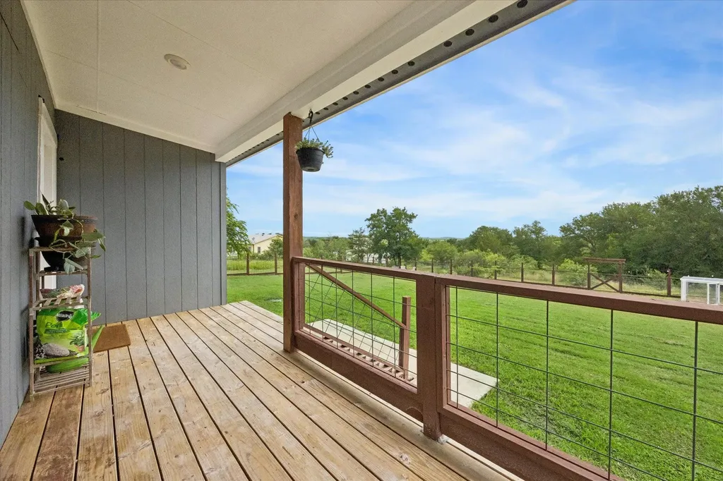 730 Spoke Hollow Road Lockhart TX 78644