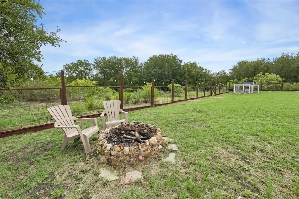 730 Spoke Hollow Road Lockhart TX 78644
