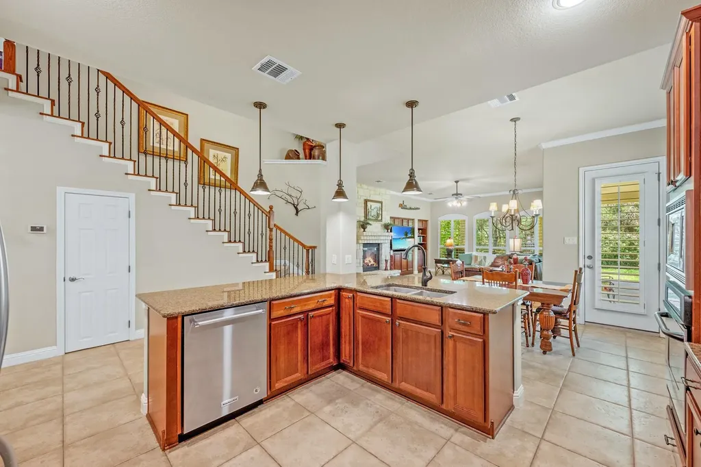 14608 Spillman Ranch Loop Austin TX 78738