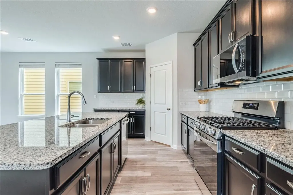 147 Sawtooth Mountain Way Dripping Springs TX 78620