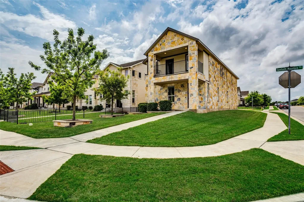 147 Sawtooth Mountain Way Dripping Springs TX 78620