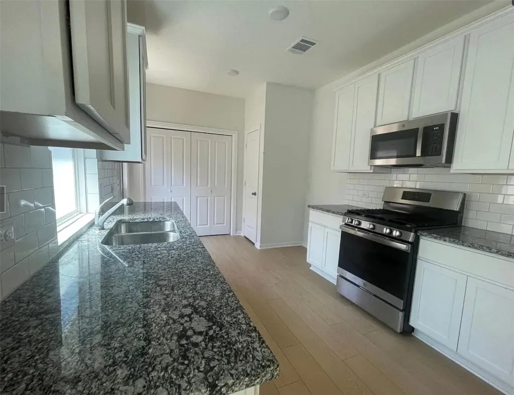 340 Kenai Drive Kyle TX 78640