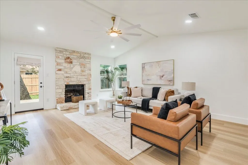 13000 Meadowheath Cove Austin TX 78729