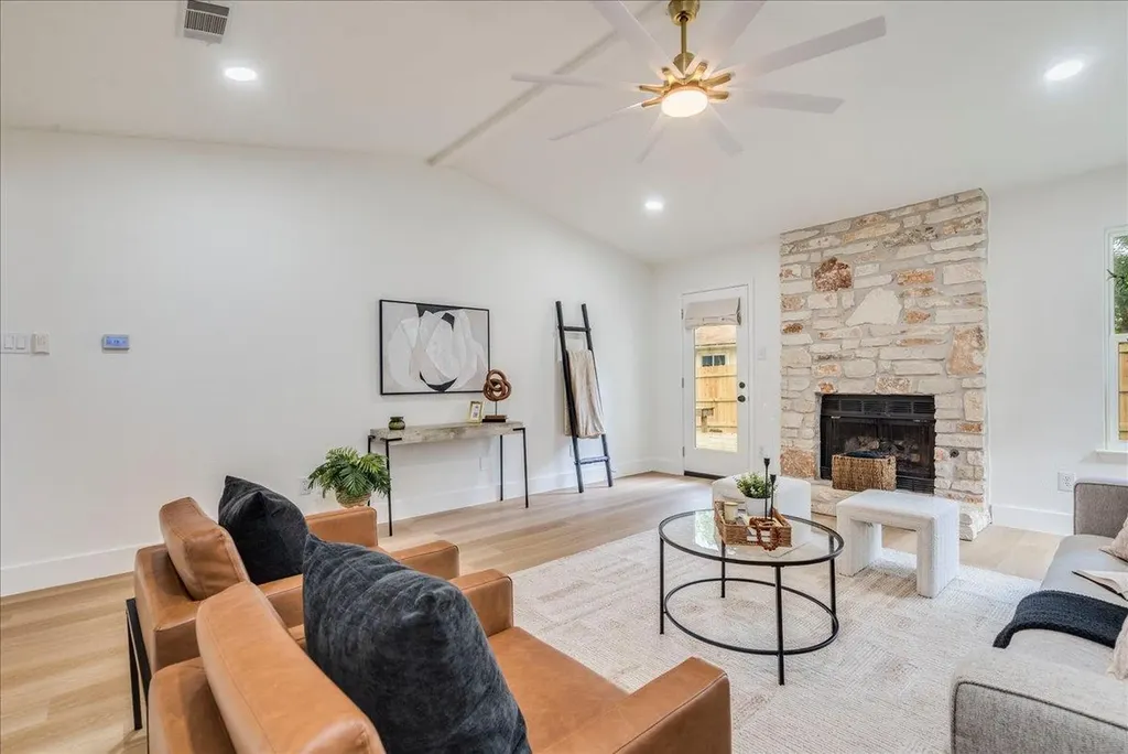 13000 Meadowheath Cove Austin TX 78729