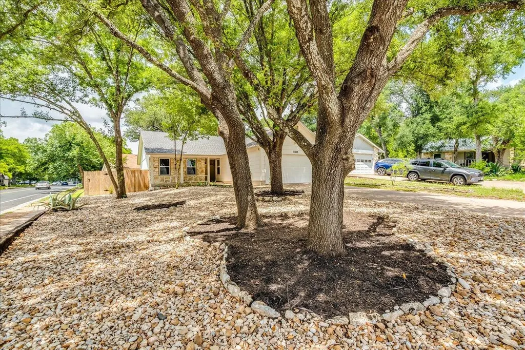 13000 Meadowheath Cove Austin TX 78729