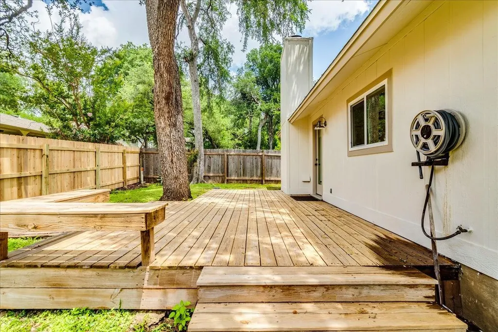 13000 Meadowheath Cove Austin TX 78729