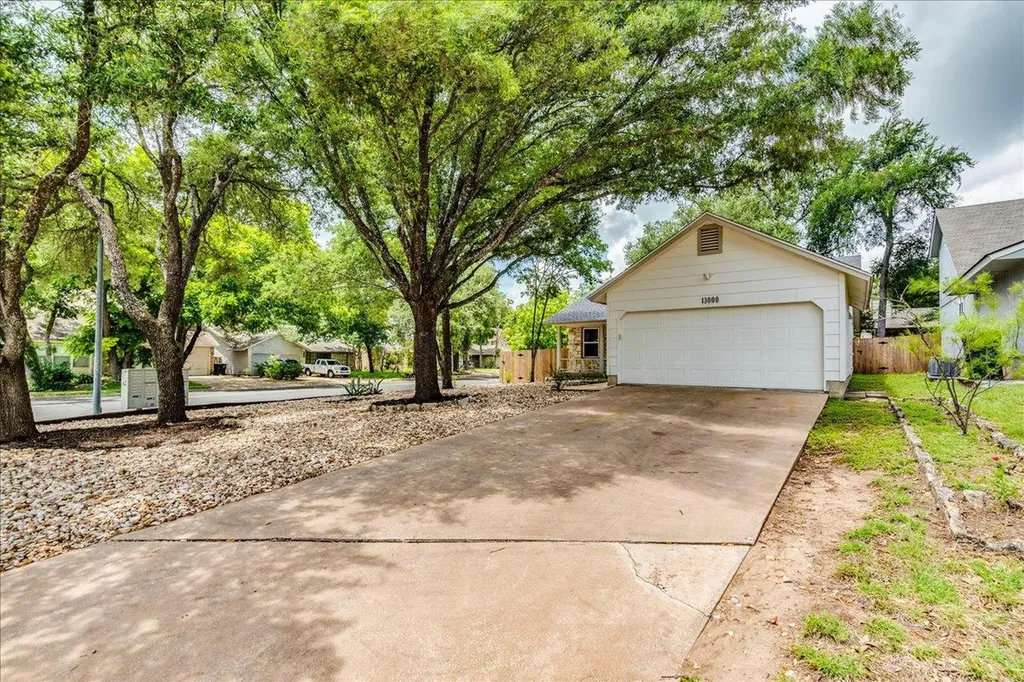 13000 Meadowheath Cove Austin TX 78729