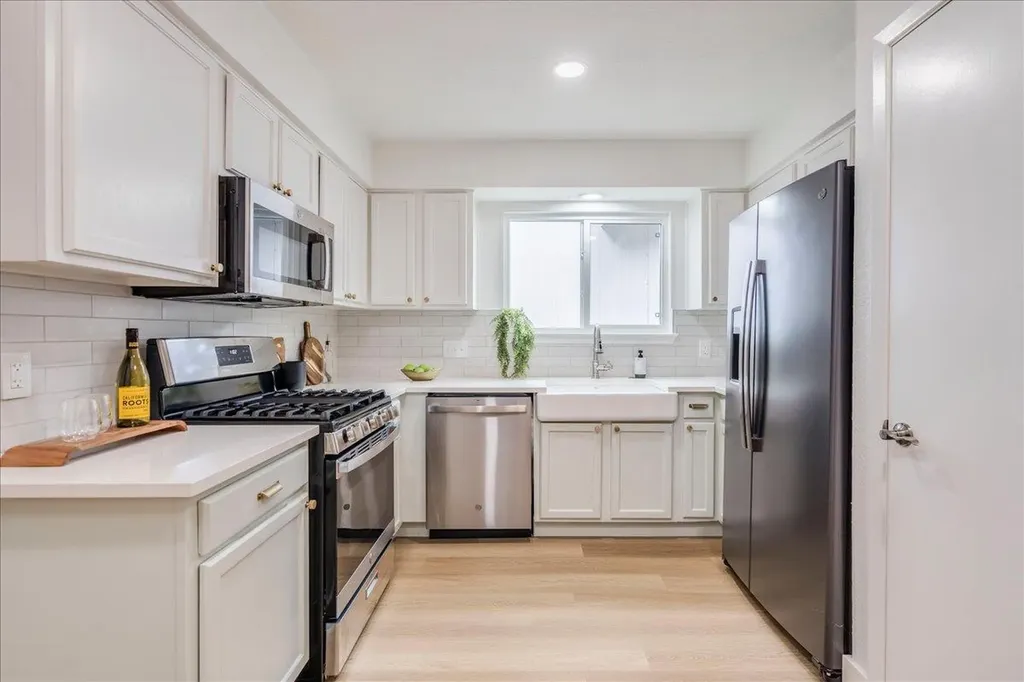 13000 Meadowheath Cove Austin TX 78729