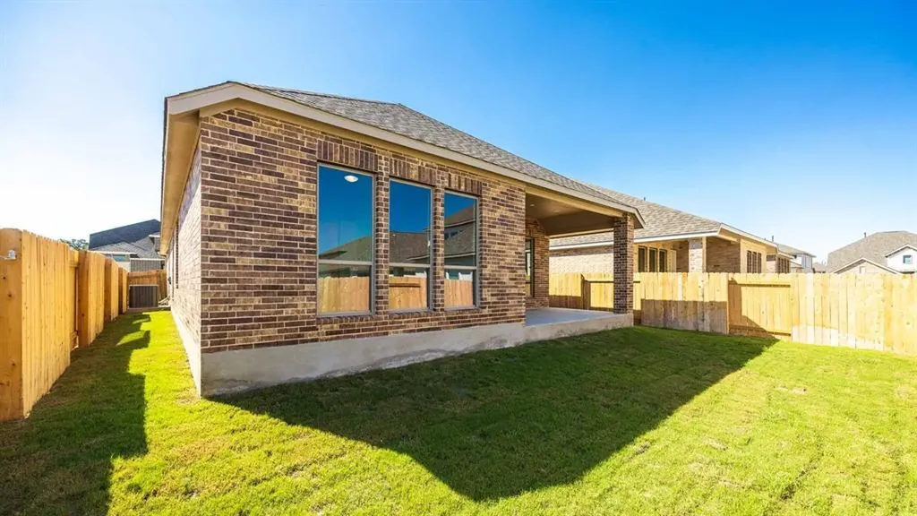 126 Bauer Loop Liberty Hill TX 78642