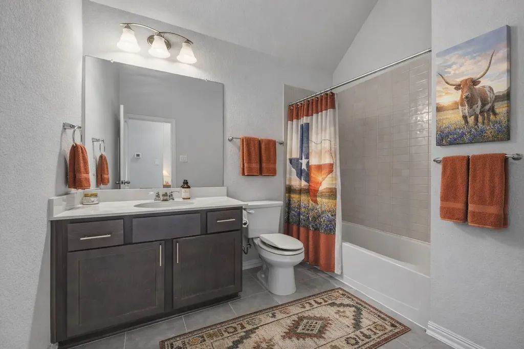 918 Leadtree Loop Buda TX 78610