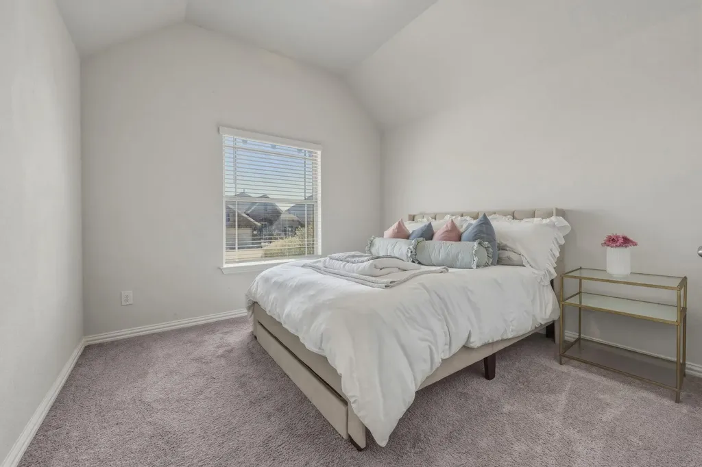 918 Leadtree Loop Buda TX 78610