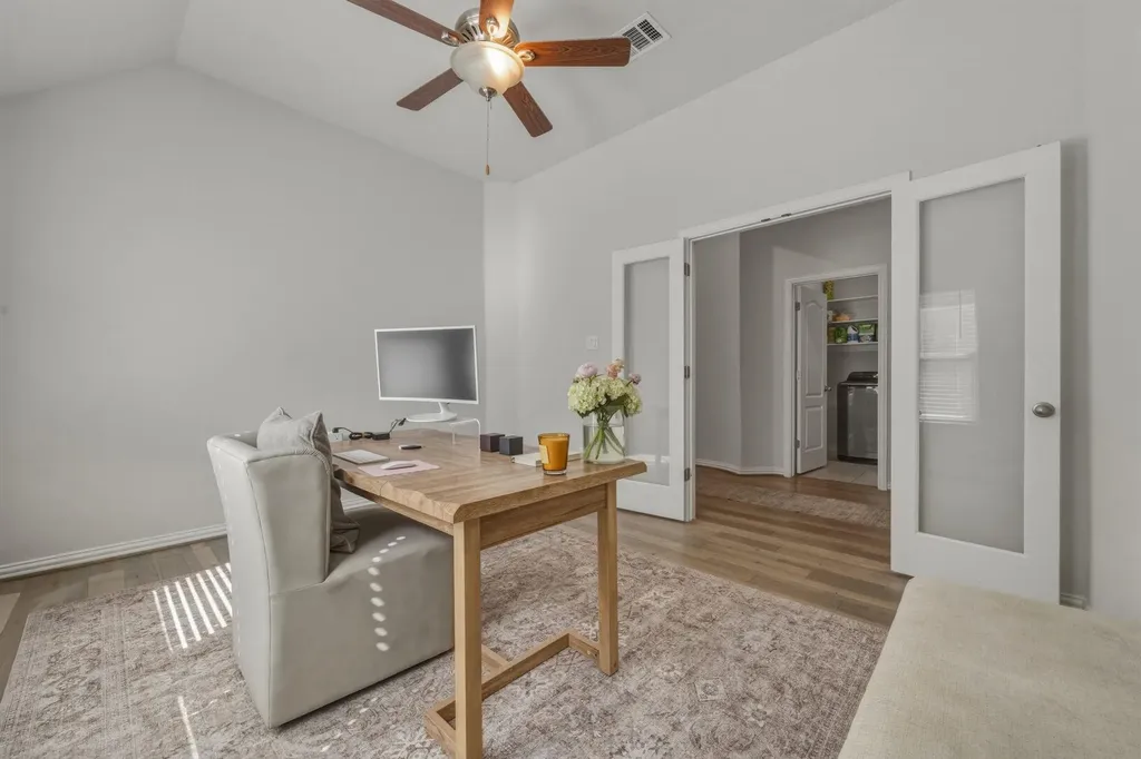 918 Leadtree Loop Buda TX 78610