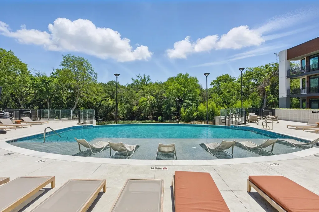 2209 S 1st Street Austin TX 78704