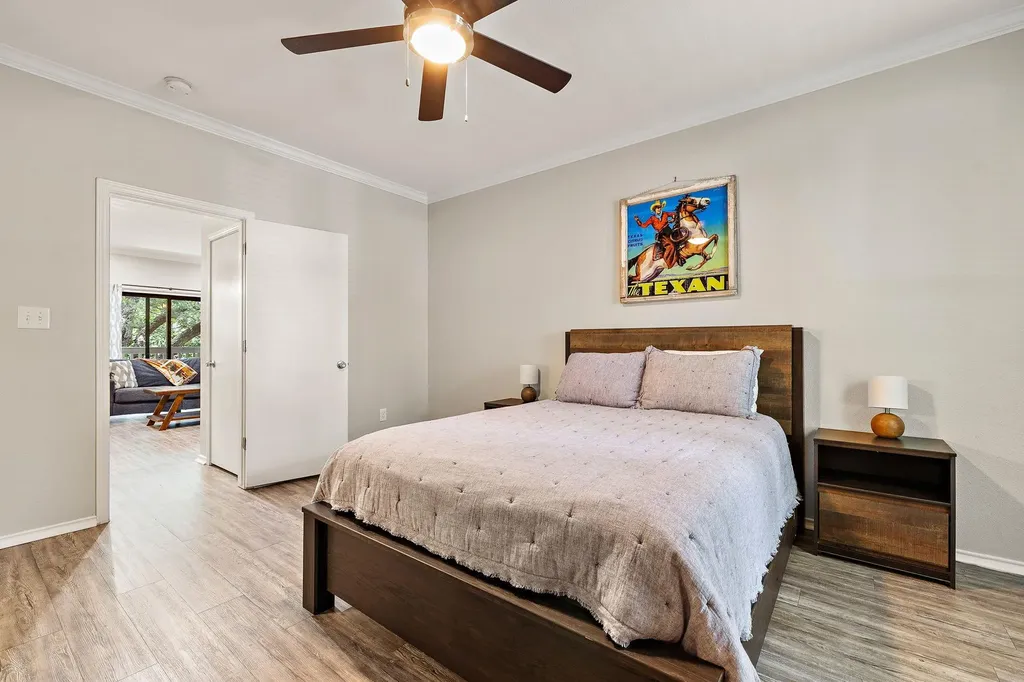 3839 Dry Creek Drive Austin TX 78731