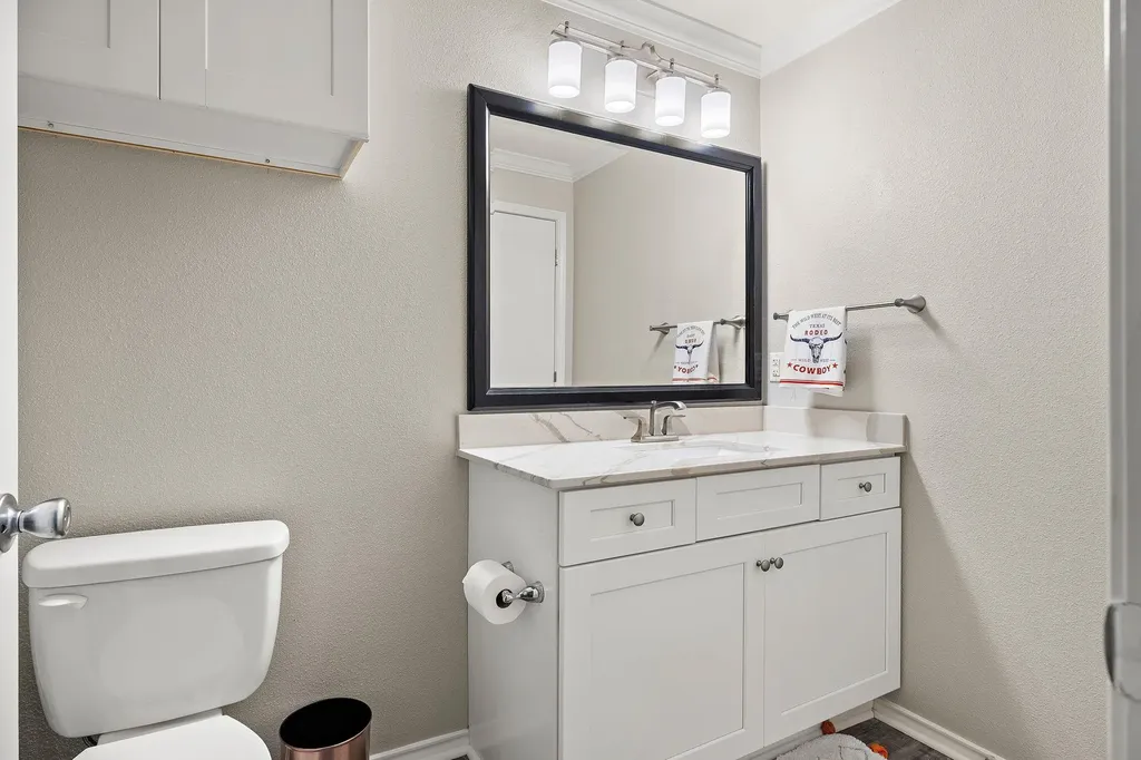 3839 Dry Creek Drive Austin TX 78731