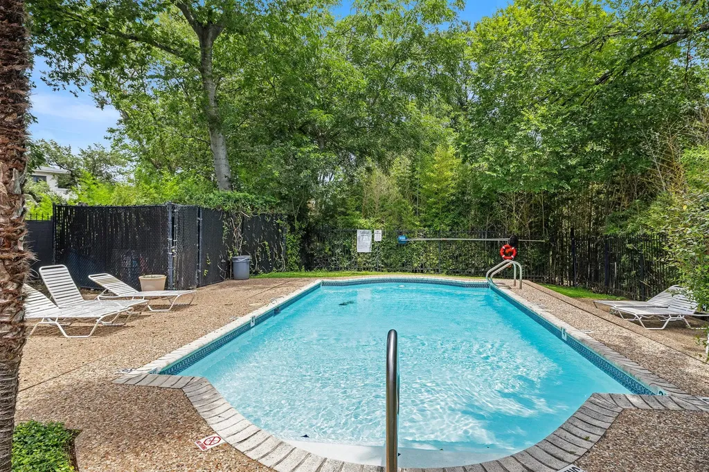 3839 Dry Creek Drive Austin TX 78731