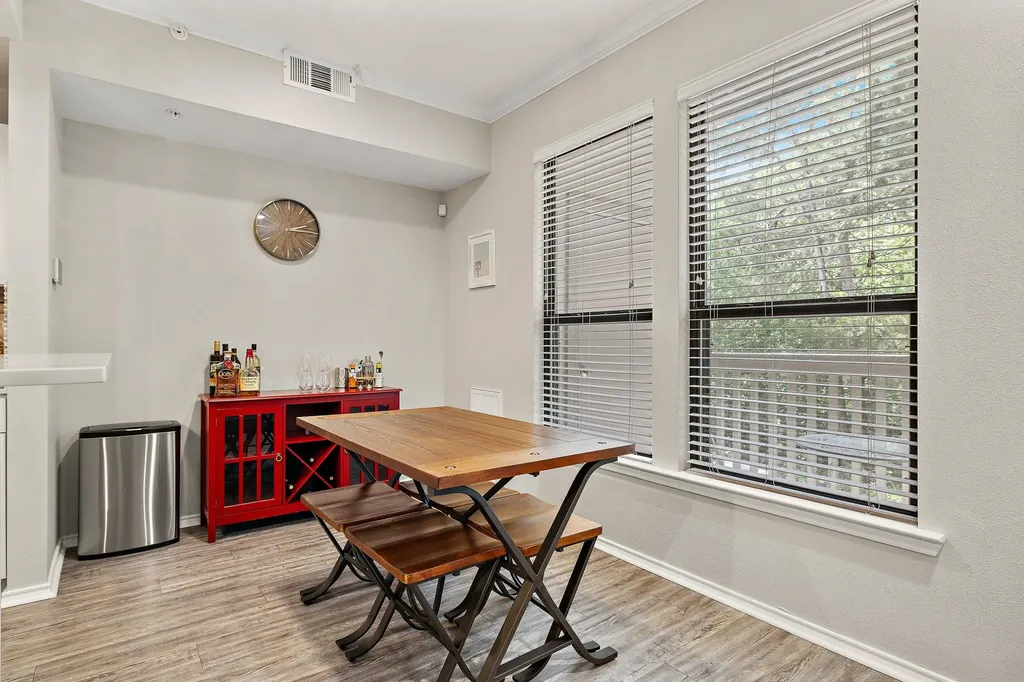 3839 Dry Creek Drive Austin TX 78731