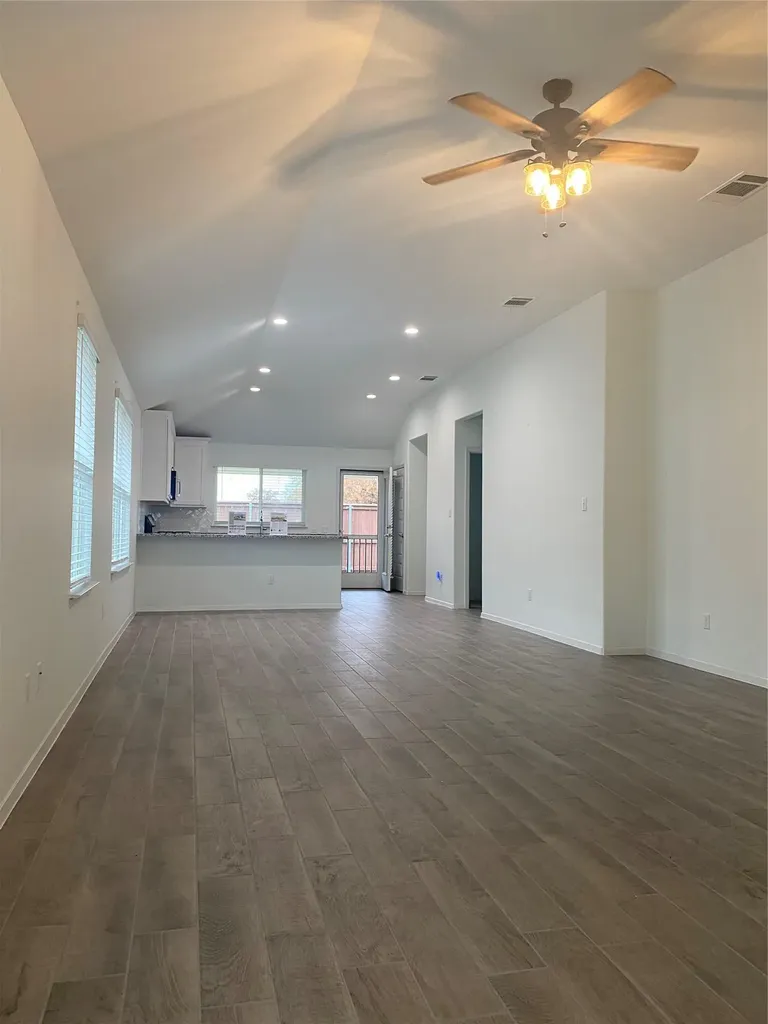 128 Riverhill Drive Georgetown TX 78628